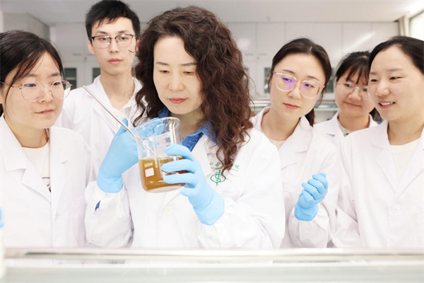 湖北医英国365集团产学研融合助推中药材高值化利用
